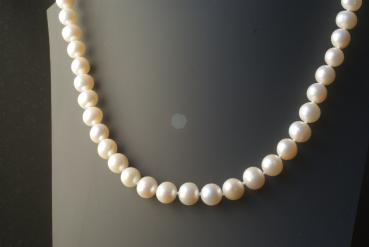 Perlenkette Süsswasserperlen weiß 7,5-8,0 mm  Rund